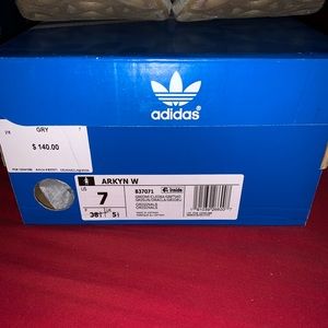 Adidas Arkyn Size 7